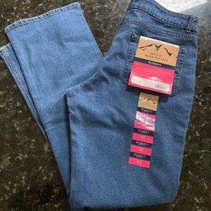 NWT💙 Sz 12 Bootcut Jeans